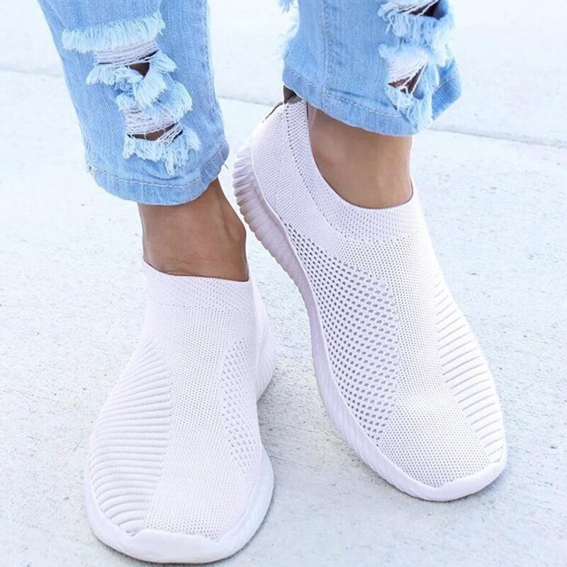 Women Vulcanized Shoes High Quality 2021 New Women Sneakers Slip On Flats Shoes Women Loafers Plus Size 43 Walking Flat